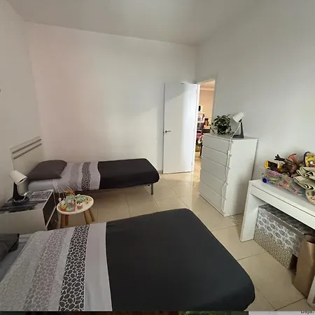 2 Bedrooms 5 People *